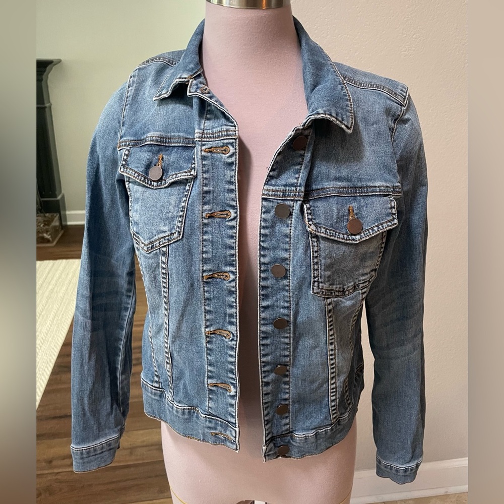 COPY - KUT from the Kloth Jean denim jacket size S
